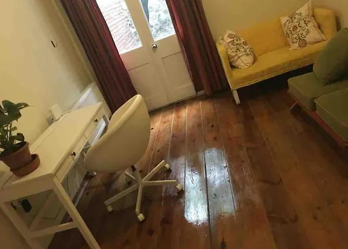 Maris Alsancak Center Villa