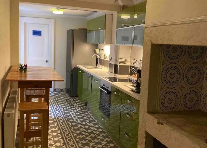 Maris Alsancak Center