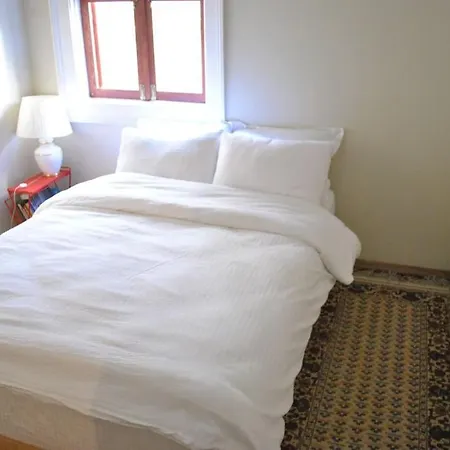 Maris Alsancak Center * イズミル