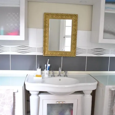 Villa Maris Alsancak Center